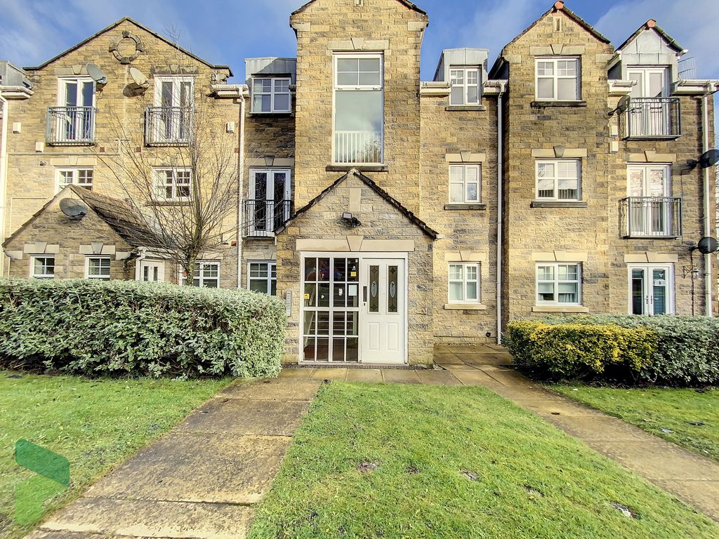 Property photo 1 of 16 Outside