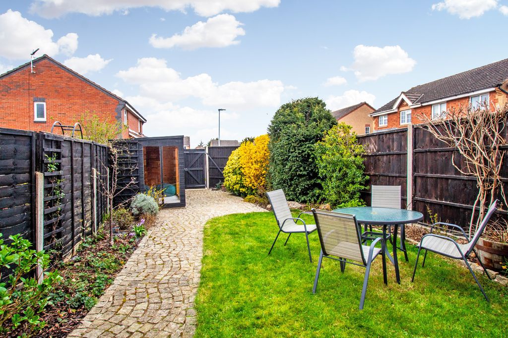 Property photo 2 of 11 Rear Garden