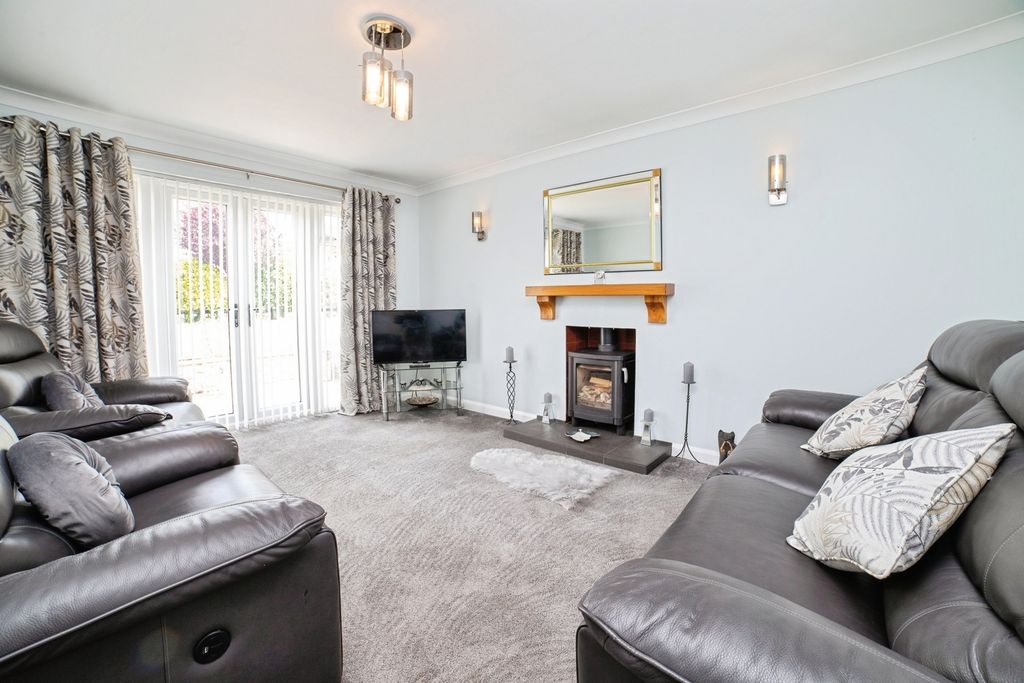 Property photo 2 of 20 Pbox-Img.Jpg