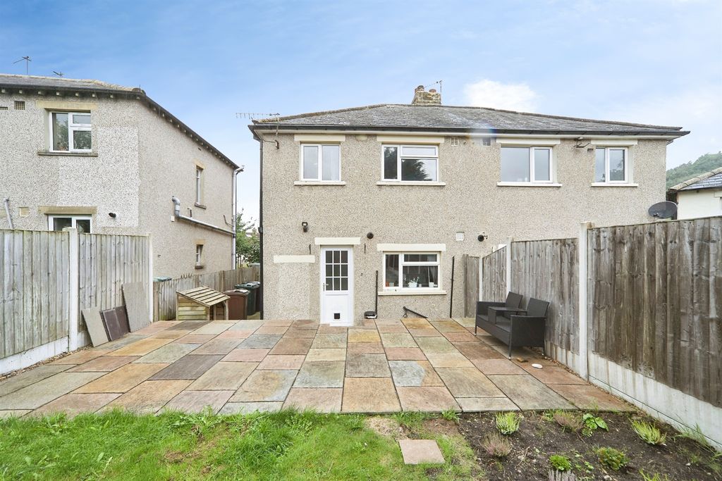 Property photo 3 of 19