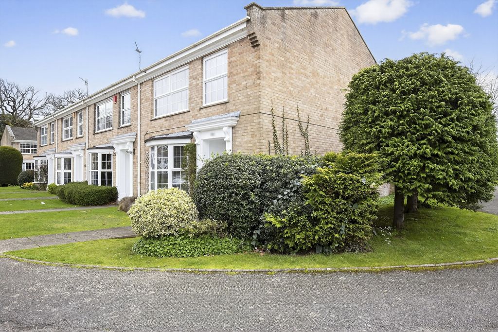 Property photo 2 of 22