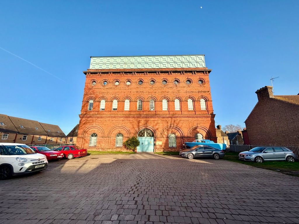 Property photo 1 of 9 Picture No. 16