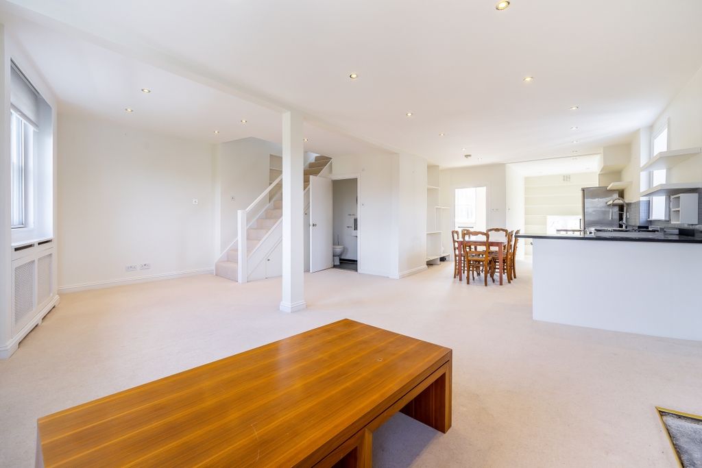 Property photo 2 of 14 Reception Room