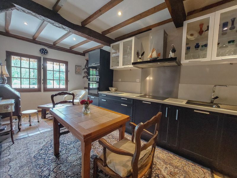 Property photo 3 of 23