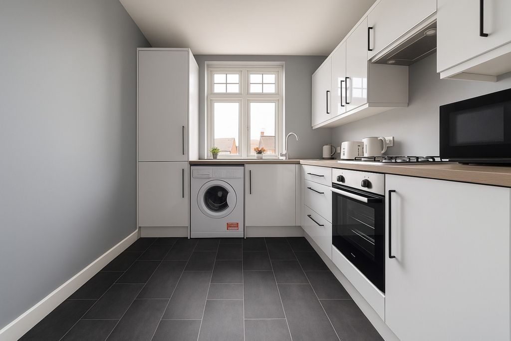 Property photo 2 of 15 Kitchen