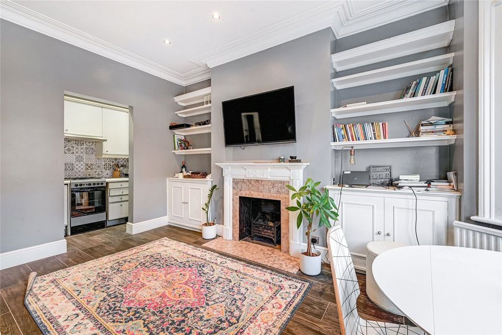 Property photo 2 of 6