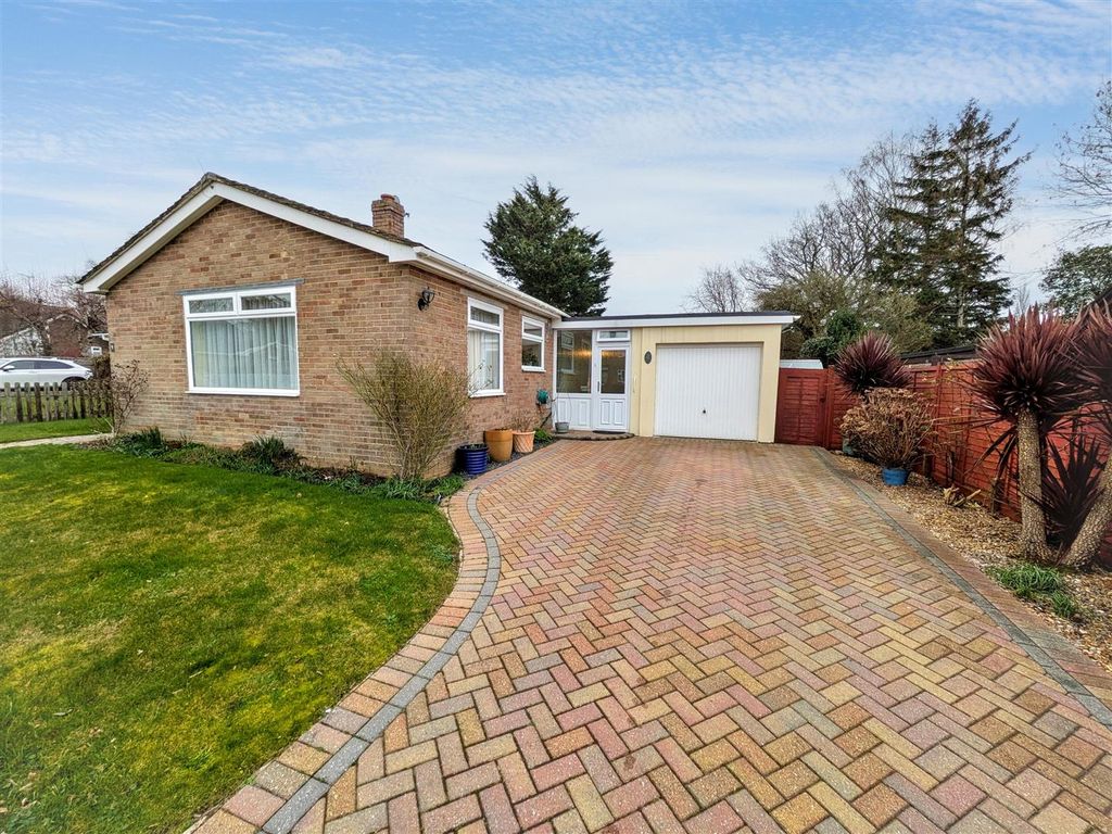 Property photo 1 of 20 Exterior New.Jpg