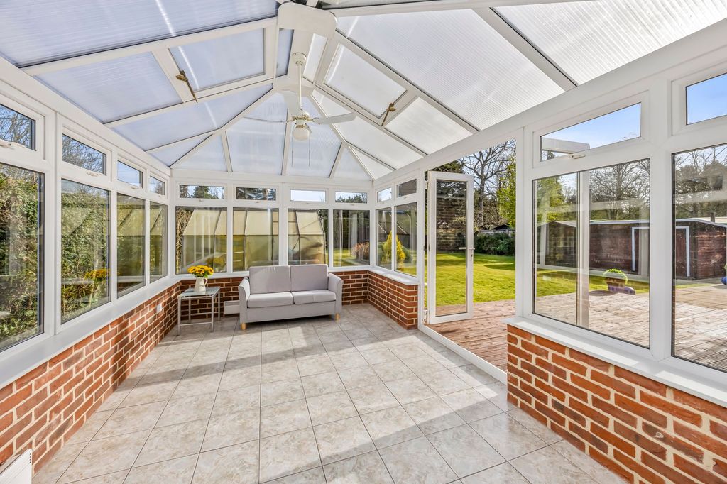 Property photo 3 of 23