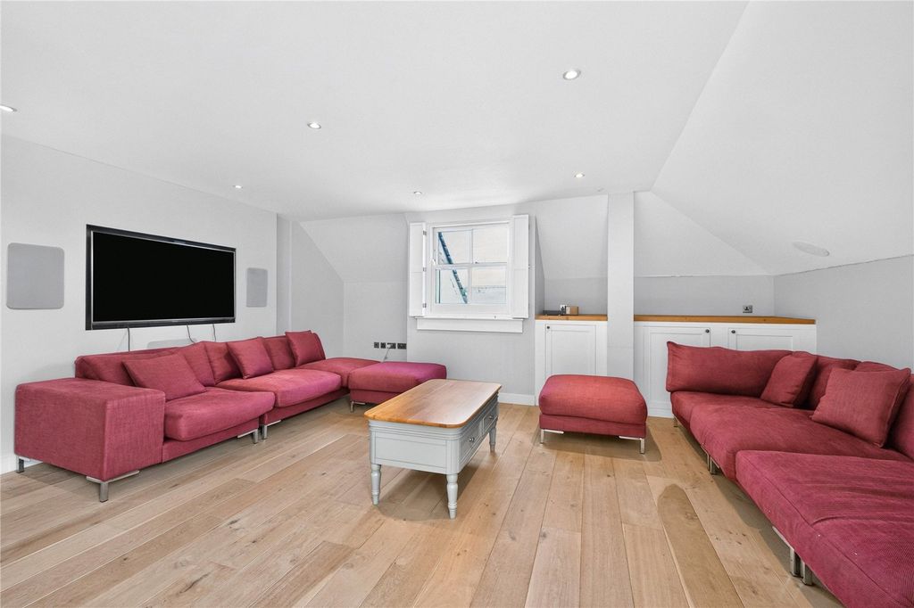 Property photo 2 of 20 Reception Room