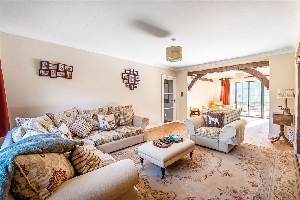 Property photo 3 of 42