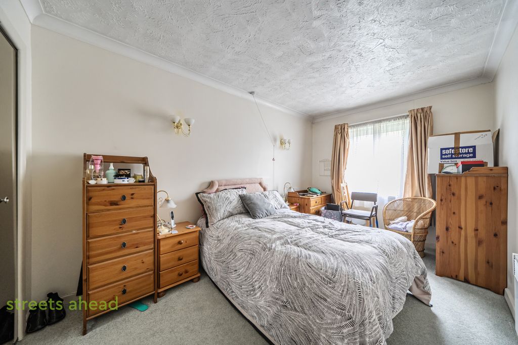 Property photo 2 of 13 15c0118E-Da89-441...