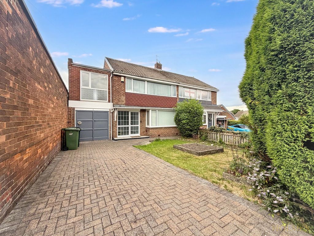 Property photo 1 of 29