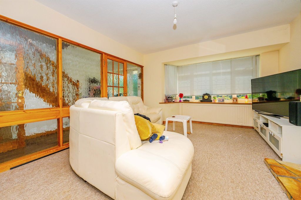 Property photo 2 of 21