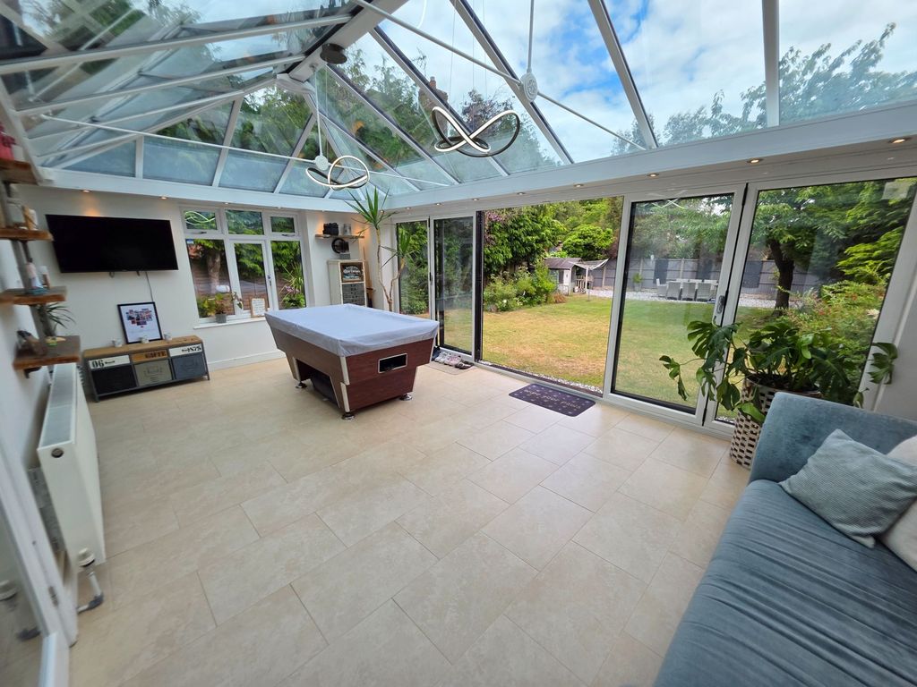 Property photo 3 of 31