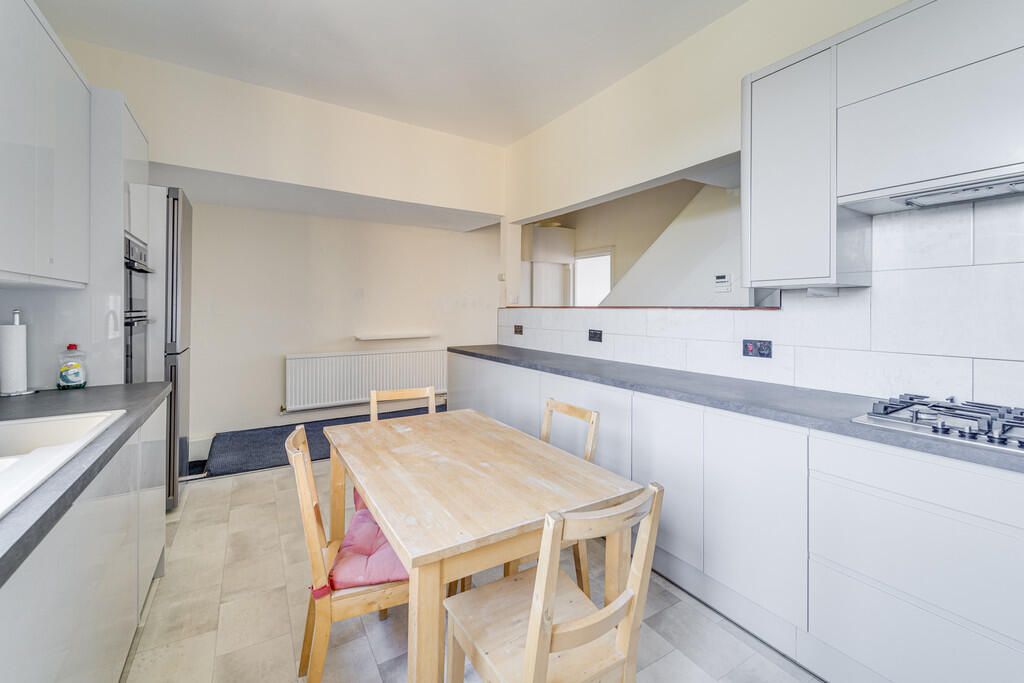 Property photo 3 of 10 Gallery