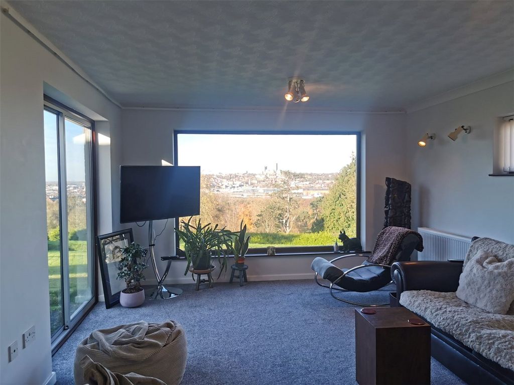 Additional image 12 of 4 bed bungalow for saleHall Drive, Canwick, Lincoln, Lincolnshire LN4