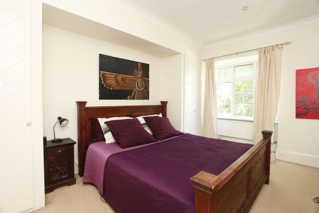 Property photo 3 of 7