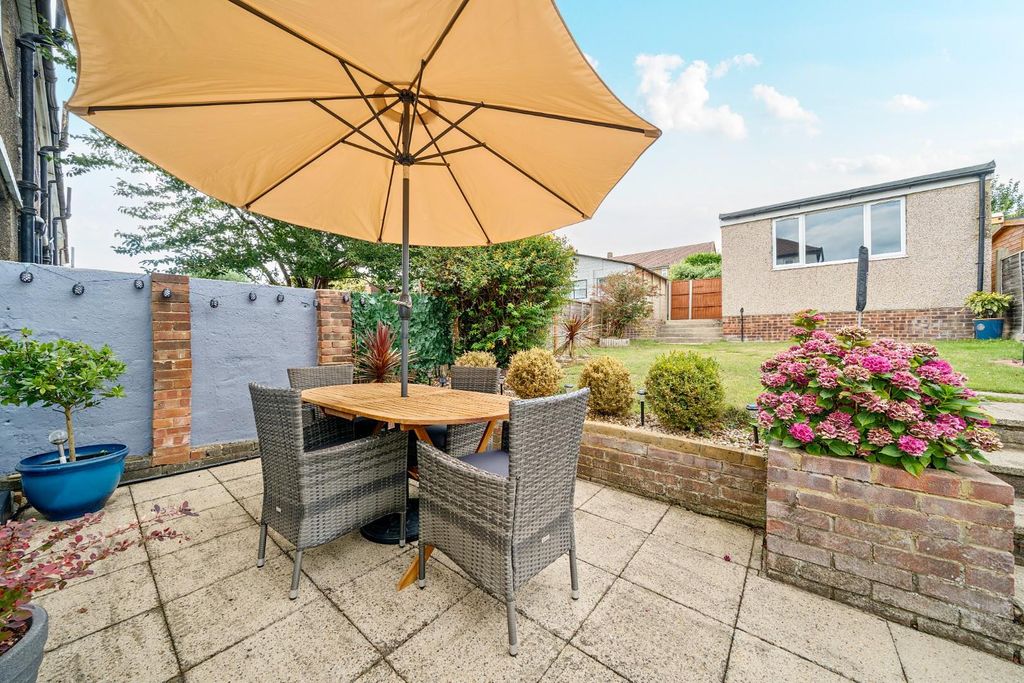 Property photo 3 of 18 Patio