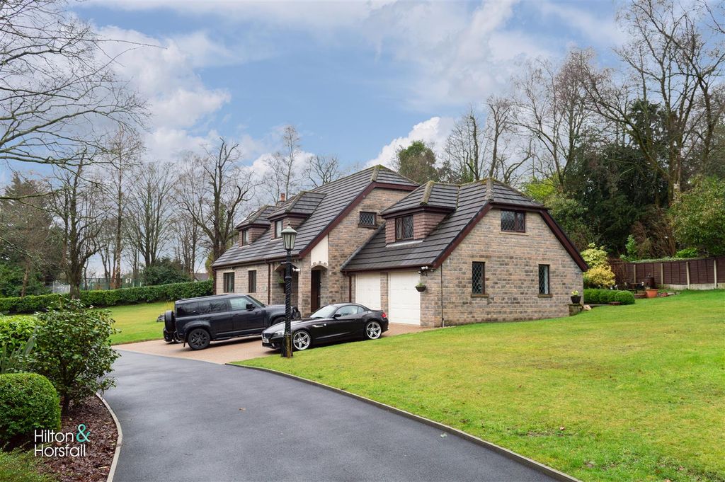 Property photo 1 of 42 Waterloo House