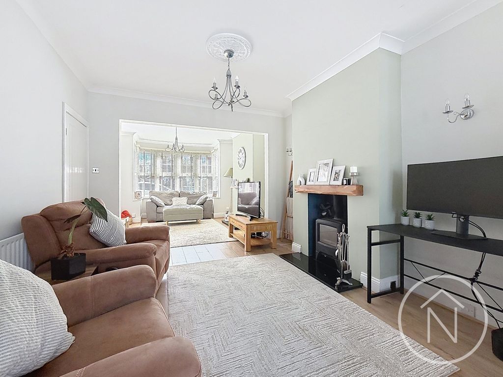 Property photo 2 of 21