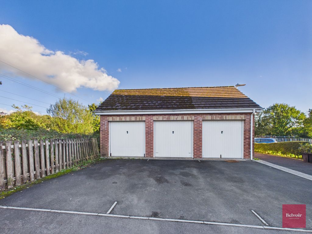 Property photo 2 of 24