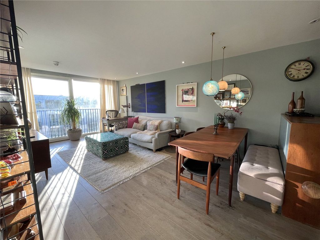 Property photo 1 of 18 Picture No. 12