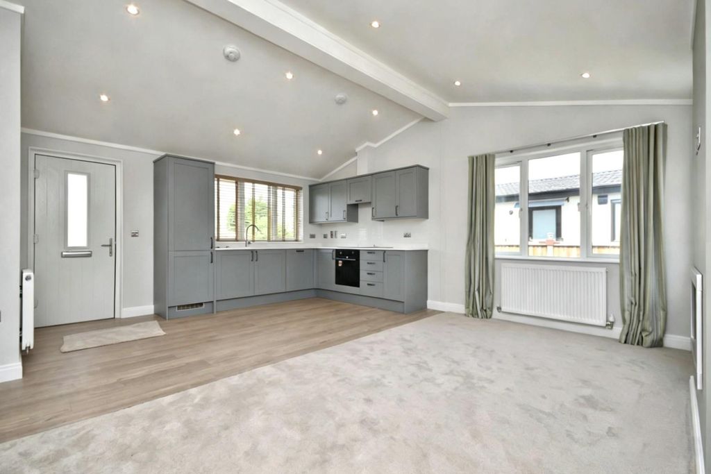 Property photo 2 of 9 Open Plan Living/Kitchen