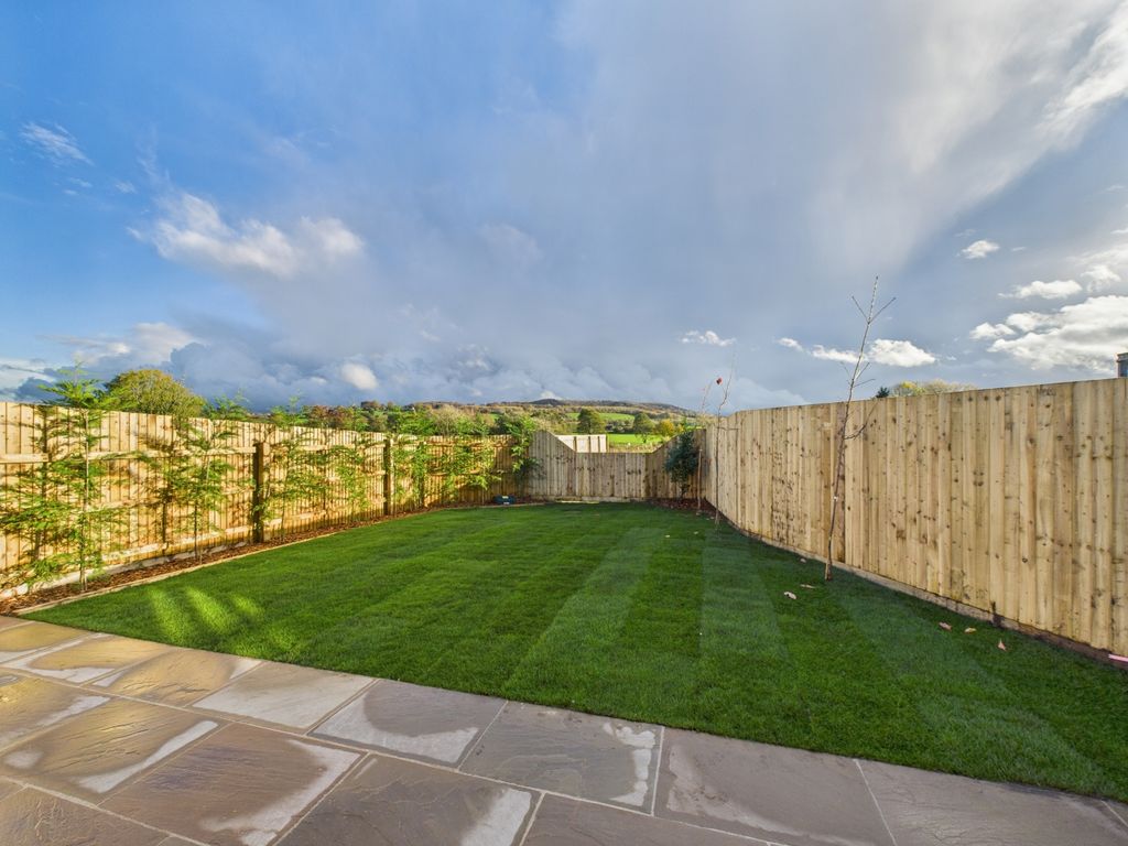 Property photo 2 of 35 Cam02023G0-Pr0185-Still020