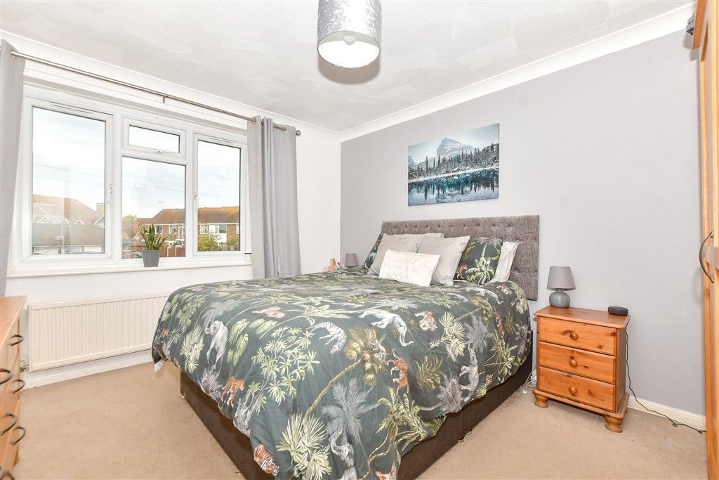 Property photo 3 of 10 Bedroom 1