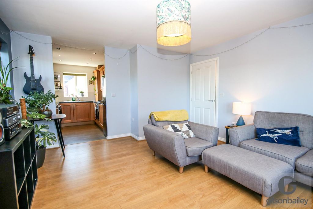 Property photo 2 of 14 Img_7503-2.Jpg