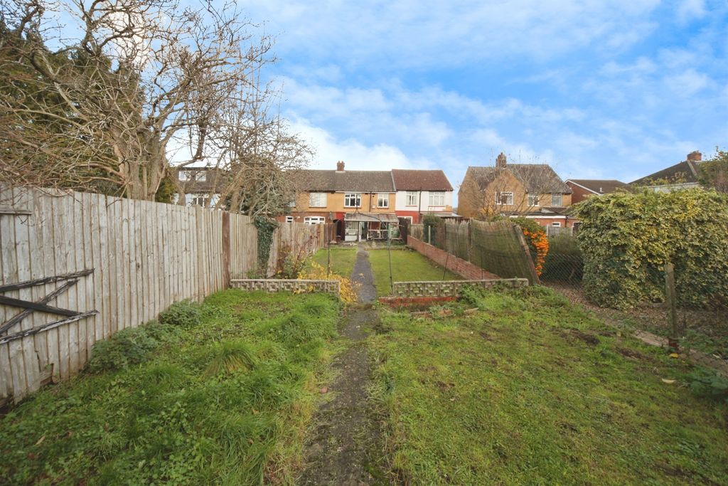 Property photo 2 of 16