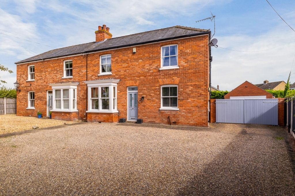 Property photo 1 of 25 180 London Road (Wyberton)-8