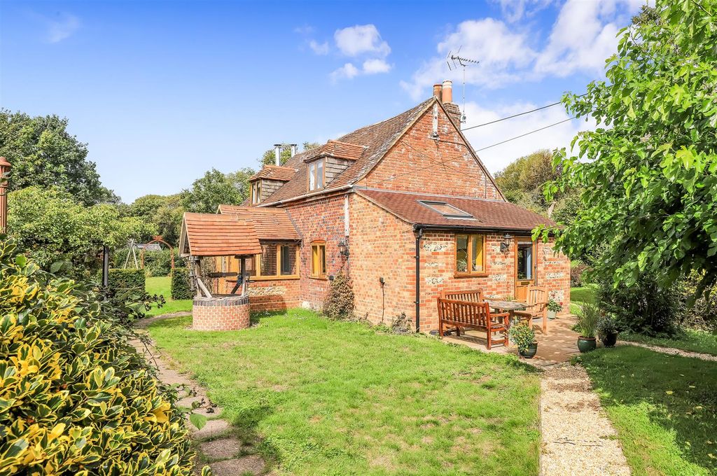 Property photo 3 of 19 Bourne Cottage