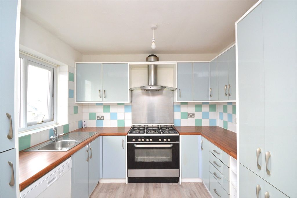 Property photo 3 of 10 Picture No. 08