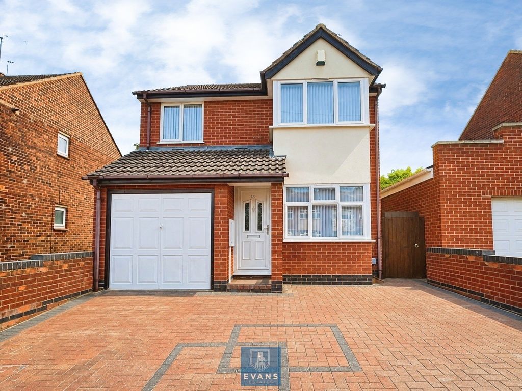 Property photo 1 of 19 Front