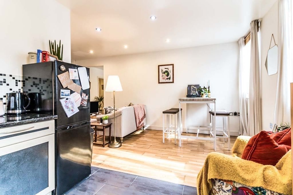 Property photo 3 of 8 Picture No. 04