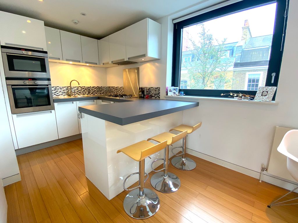 Property photo 2 of 11