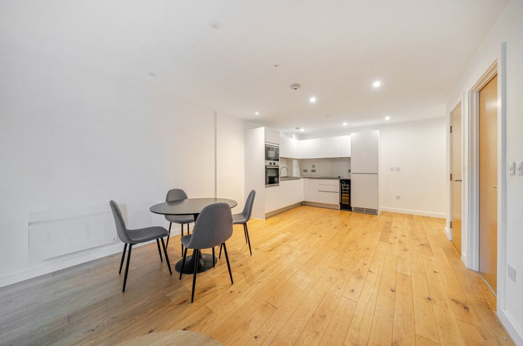 Property photo 3 of 20 1362998-4-68Dfa67...