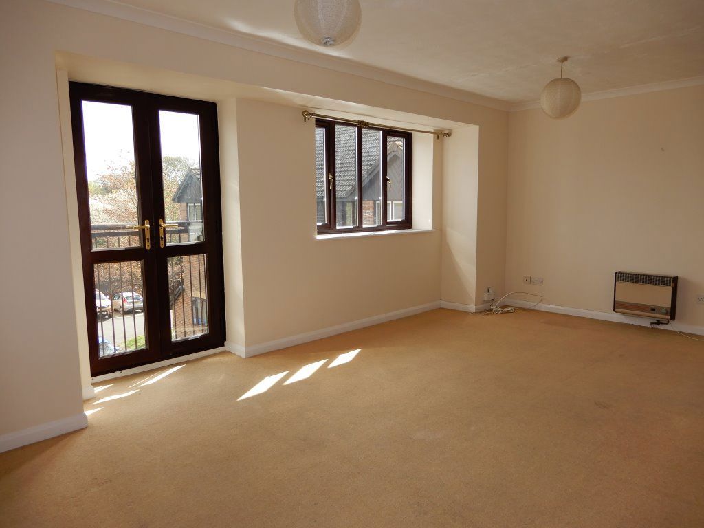 Property photo 2 of 6