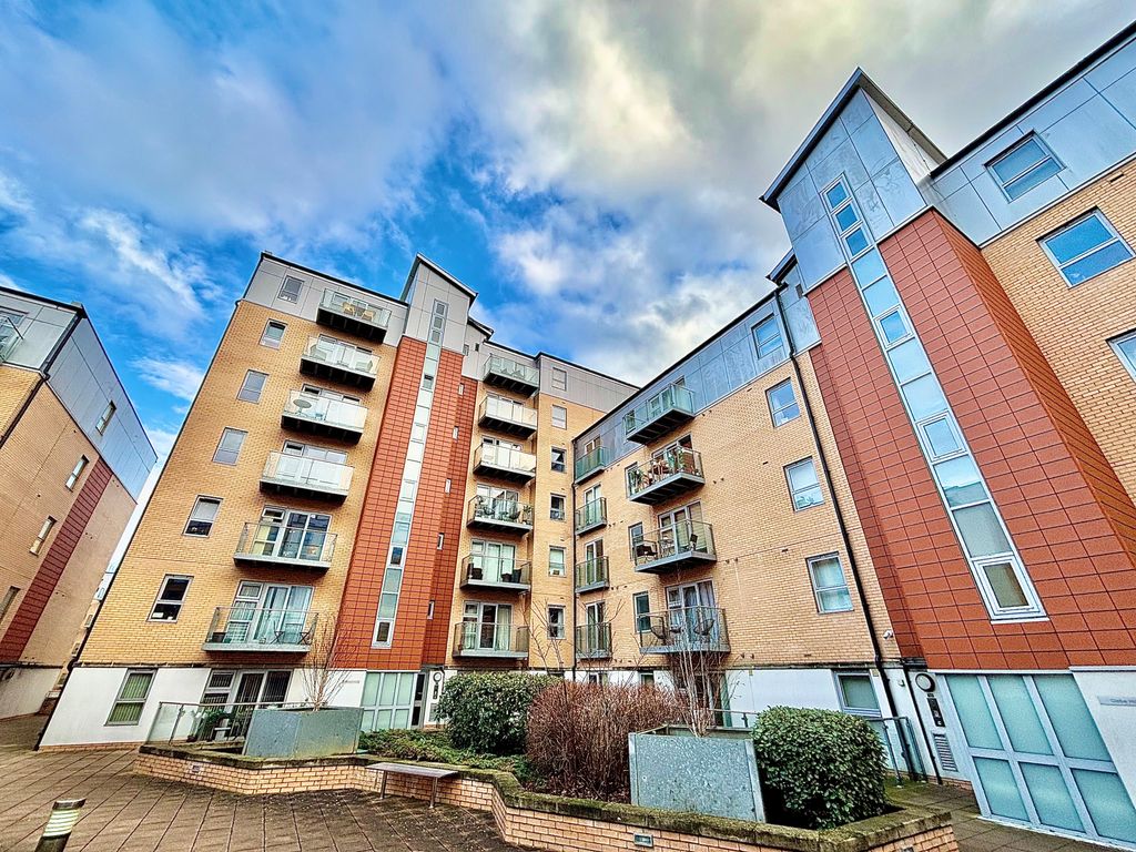 Property photo 3 of 10