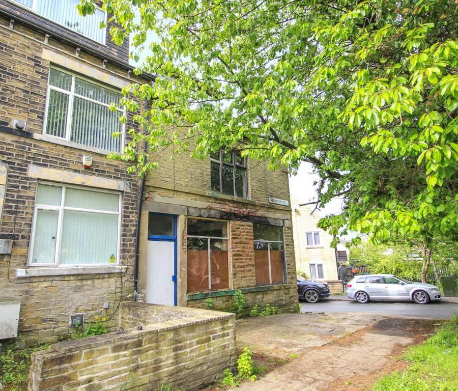 Property photo 1 of 1