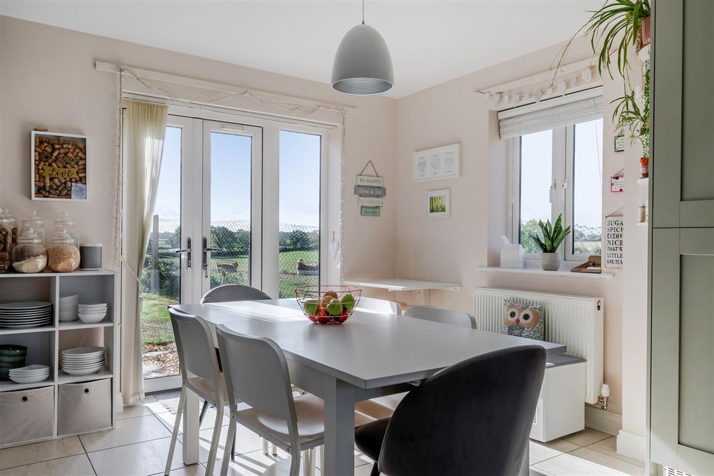 Property photo 3 of 16 1527764-16-6Abf901Aa8d5d.Jpg