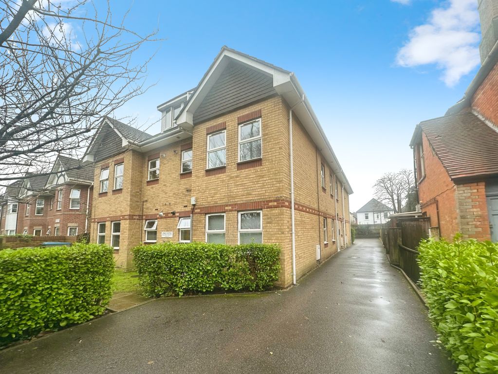 Property photo 1 of 13 5B5Db674-Img_1355