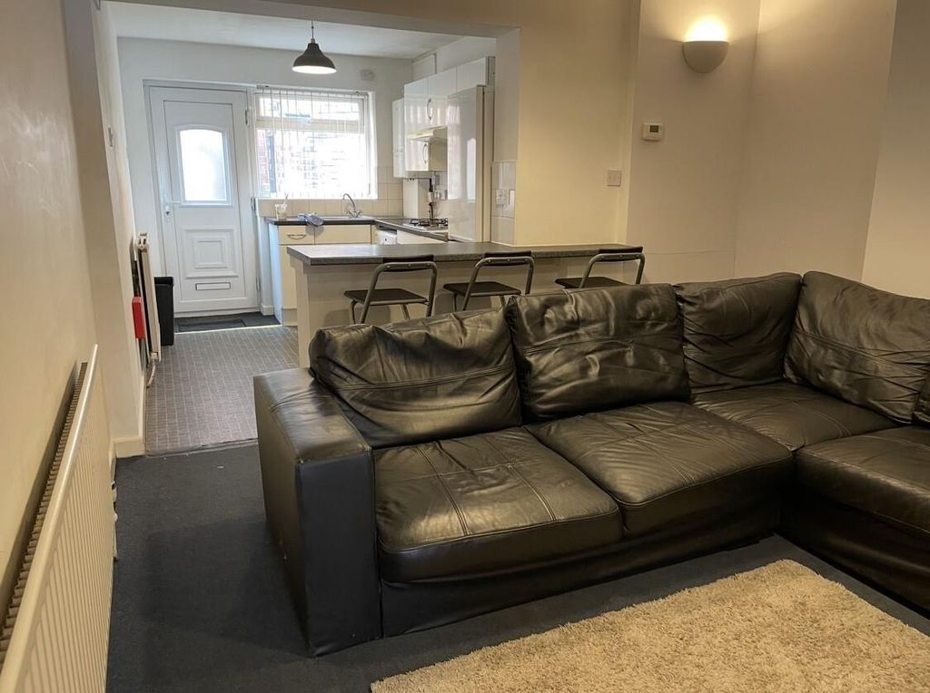 Property photo 2 of 14 10.Jpg