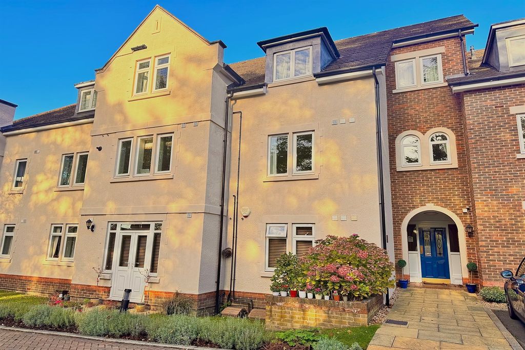 Property photo 1 of 11 (Main)