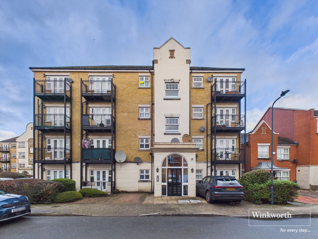 Property photo 1 of 7 External