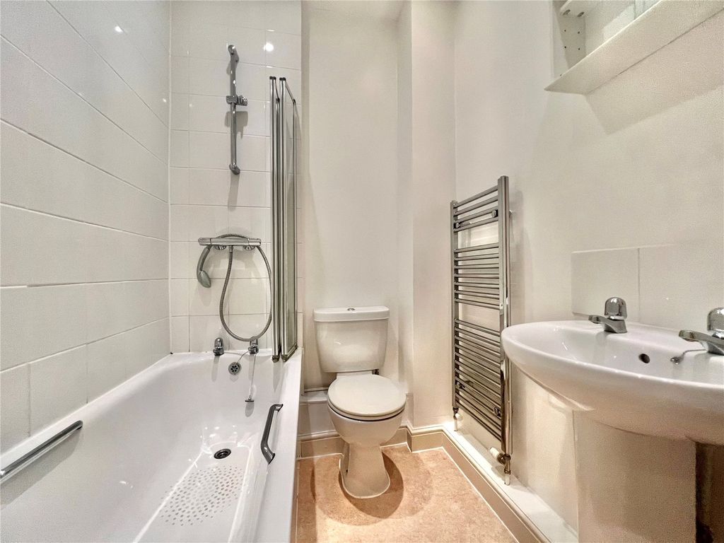 Property photo 3 of 4 Picture No. 02
