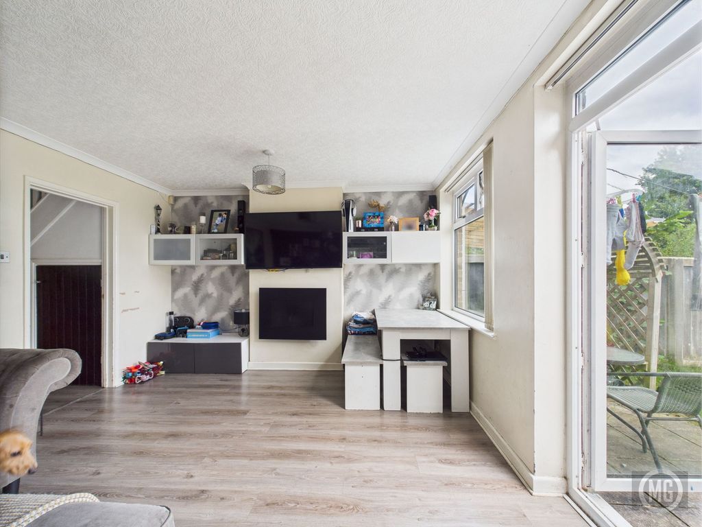 Property photo 3 of 14 Living Room/Diner