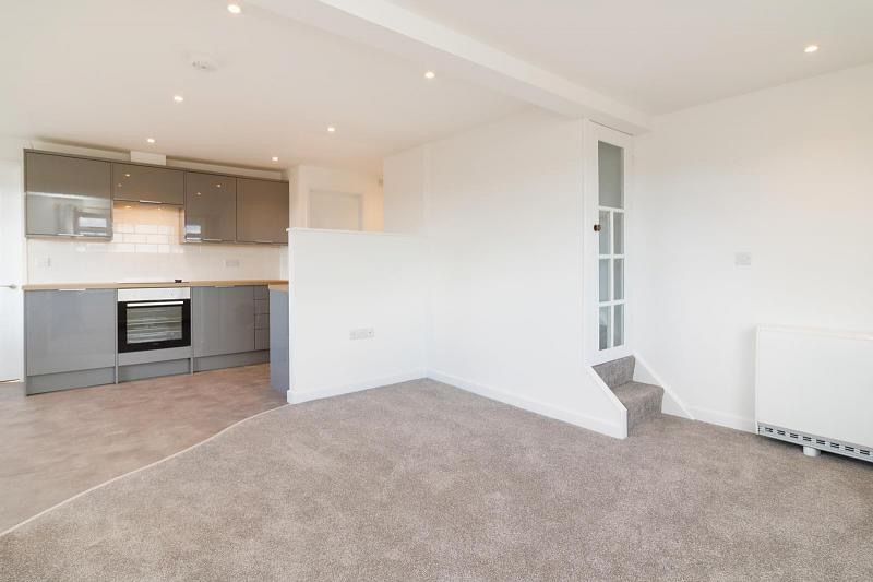 Property photo 1 of 14 1859452
