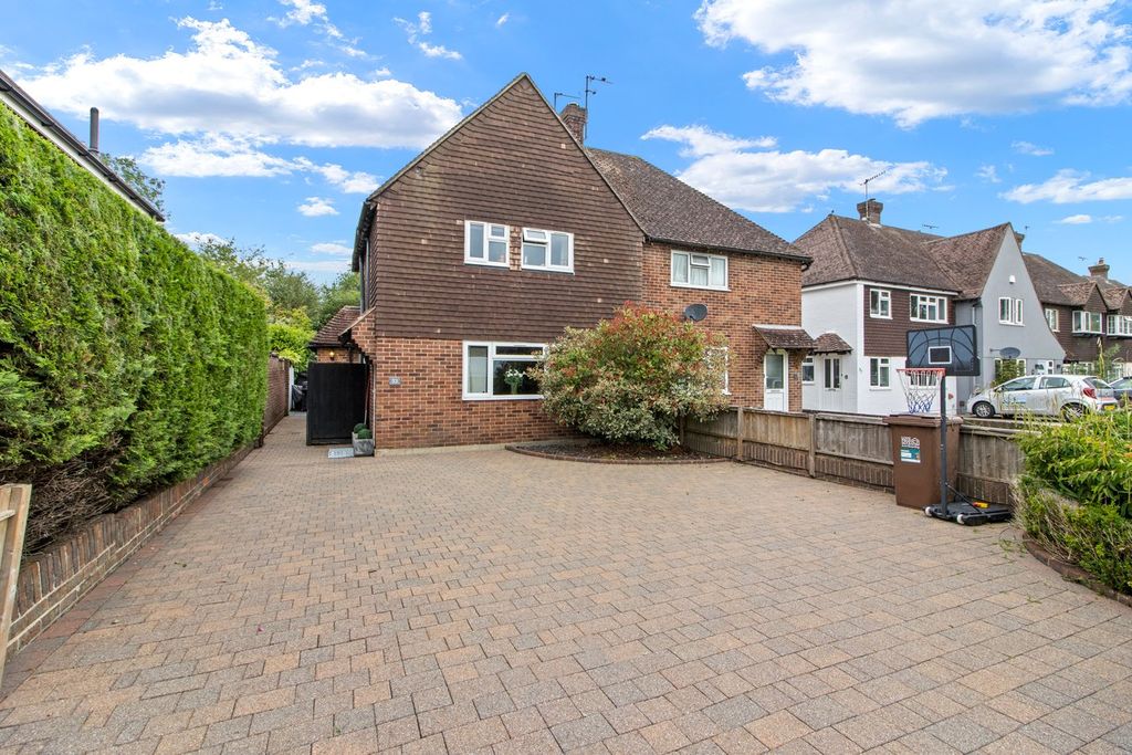 Property photo 1 of 36